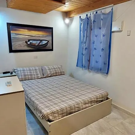 Apartment Center Little - 3 -